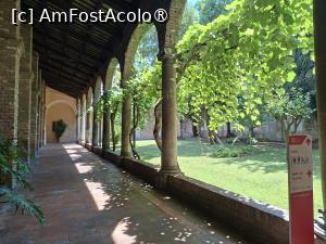 [P12] Basilica Sf Apollinare - claustrul » foto by Carmen Ion
 - 
<span class="allrVoted glyphicon glyphicon-heart hidden" id="av1543779"></span>
<a class="m-l-10 hidden" id="sv1543779" onclick="voting_Foto_DelVot(,1543779,13338)" role="button">șterge vot <span class="glyphicon glyphicon-remove"></span></a>
<a id="v91543779" class=" c-red"  onclick="voting_Foto_SetVot(1543779)" role="button"><span class="glyphicon glyphicon-heart-empty"></span> <b>LIKE</b> = Votează poza</a> <img class="hidden"  id="f1543779W9" src="/imagini/loader.gif" border="0" /><span class="AjErrMes hidden" id="e1543779ErM"></span>