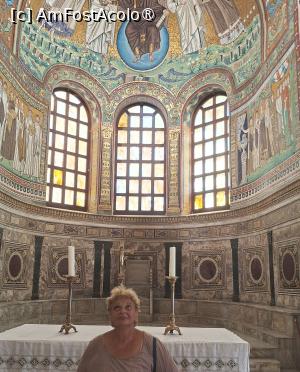 [P84] Basilica San Vitale » foto by Carmen Ion
 - 
<span class="allrVoted glyphicon glyphicon-heart hidden" id="av1543851"></span>
<a class="m-l-10 hidden" id="sv1543851" onclick="voting_Foto_DelVot(,1543851,13338)" role="button">șterge vot <span class="glyphicon glyphicon-remove"></span></a>
<a id="v91543851" class=" c-red"  onclick="voting_Foto_SetVot(1543851)" role="button"><span class="glyphicon glyphicon-heart-empty"></span> <b>LIKE</b> = Votează poza</a> <img class="hidden"  id="f1543851W9" src="/imagini/loader.gif" border="0" /><span class="AjErrMes hidden" id="e1543851ErM"></span>