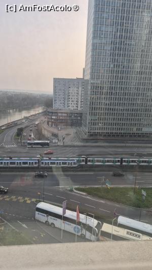 [P14] Hotel Ibis La Defense - vedere de la fereastră » foto by ANILU
 - 
<span class="allrVoted glyphicon glyphicon-heart hidden" id="av1522108"></span>
<a class="m-l-10 hidden" id="sv1522108" onclick="voting_Foto_DelVot(,1522108,13383)" role="button">șterge vot <span class="glyphicon glyphicon-remove"></span></a>
<a id="v91522108" class=" c-red"  onclick="voting_Foto_SetVot(1522108)" role="button"><span class="glyphicon glyphicon-heart-empty"></span> <b>LIKE</b> = Votează poza</a> <img class="hidden"  id="f1522108W9" src="/imagini/loader.gif" border="0" /><span class="AjErrMes hidden" id="e1522108ErM"></span>