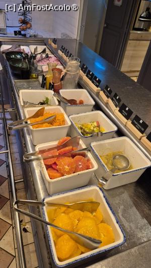 [P19] Hotel Ibis La Defense - de la mic dejun » foto by ANILU
 - 
<span class="allrVoted glyphicon glyphicon-heart hidden" id="av1522113"></span>
<a class="m-l-10 hidden" id="sv1522113" onclick="voting_Foto_DelVot(,1522113,13383)" role="button">șterge vot <span class="glyphicon glyphicon-remove"></span></a>
<a id="v91522113" class=" c-red"  onclick="voting_Foto_SetVot(1522113)" role="button"><span class="glyphicon glyphicon-heart-empty"></span> <b>LIKE</b> = Votează poza</a> <img class="hidden"  id="f1522113W9" src="/imagini/loader.gif" border="0" /><span class="AjErrMes hidden" id="e1522113ErM"></span>