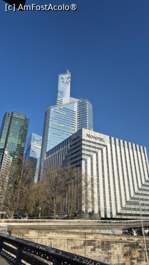 [P03] Hotel Ibis La Defense » foto by ANILU
 - 
<span class="allrVoted glyphicon glyphicon-heart hidden" id="av1522097"></span>
<a class="m-l-10 hidden" id="sv1522097" onclick="voting_Foto_DelVot(,1522097,13383)" role="button">șterge vot <span class="glyphicon glyphicon-remove"></span></a>
<a id="v91522097" class=" c-red"  onclick="voting_Foto_SetVot(1522097)" role="button"><span class="glyphicon glyphicon-heart-empty"></span> <b>LIKE</b> = Votează poza</a> <img class="hidden"  id="f1522097W9" src="/imagini/loader.gif" border="0" /><span class="AjErrMes hidden" id="e1522097ErM"></span>