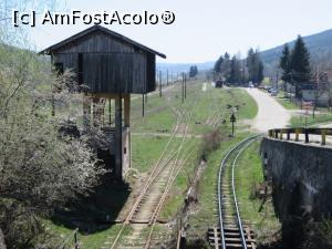 [P05] Pietroșița capăt de linie ferată; în dreapta calea ferată industrial îngustă care vine de la exploatarea de calcar.  » foto by tata123 🔱
 - 
<span class="allrVoted glyphicon glyphicon-heart hidden" id="av849852"></span>
<a class="m-l-10 hidden" id="sv849852" onclick="voting_Foto_DelVot(,849852,13519)" role="button">șterge vot <span class="glyphicon glyphicon-remove"></span></a>
<a id="v9849852" class=" c-red"  onclick="voting_Foto_SetVot(849852)" role="button"><span class="glyphicon glyphicon-heart-empty"></span> <b>LIKE</b> = Votează poza</a> <img class="hidden"  id="f849852W9" src="/imagini/loader.gif" border="0" /><span class="AjErrMes hidden" id="e849852ErM"></span>