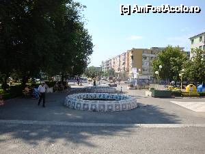 P13 [JUN-2012] Extremitatea vestică a parcului din fața Hotelului Delta din Tulcea