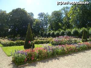 [P36] Bourges - Le Jardin de l'Archeveche » foto by doina_c24
 - 
<span class="allrVoted glyphicon glyphicon-heart hidden" id="av401889"></span>
<a class="m-l-10 hidden" id="sv401889" onclick="voting_Foto_DelVot(,401889,13666)" role="button">șterge vot <span class="glyphicon glyphicon-remove"></span></a>
<a id="v9401889" class=" c-red"  onclick="voting_Foto_SetVot(401889)" role="button"><span class="glyphicon glyphicon-heart-empty"></span> <b>LIKE</b> = Votează poza</a> <img class="hidden"  id="f401889W9" src="/imagini/loader.gif" border="0" /><span class="AjErrMes hidden" id="e401889ErM"></span>