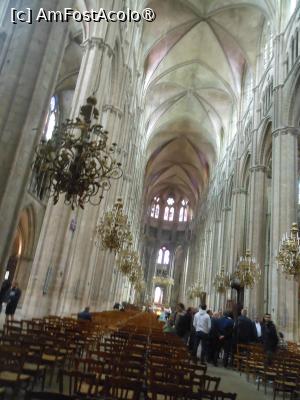 [P11] Bourges - Catedrala Saint-Étienne de Bourges. Interior. » foto by iulianic
 - 
<span class="allrVoted glyphicon glyphicon-heart hidden" id="av1445915"></span>
<a class="m-l-10 hidden" id="sv1445915" onclick="voting_Foto_DelVot(,1445915,13666)" role="button">șterge vot <span class="glyphicon glyphicon-remove"></span></a>
<a id="v91445915" class=" c-red"  onclick="voting_Foto_SetVot(1445915)" role="button"><span class="glyphicon glyphicon-heart-empty"></span> <b>LIKE</b> = Votează poza</a> <img class="hidden"  id="f1445915W9" src="/imagini/loader.gif" border="0" /><span class="AjErrMes hidden" id="e1445915ErM"></span>