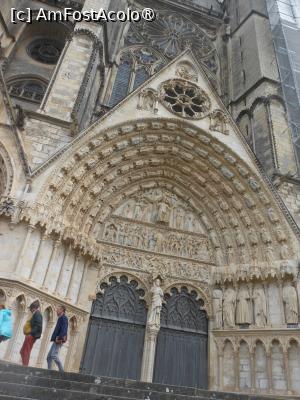 [P28] Bourges - Catedrala Saint-Étienne de Bourges. » foto by iulianic
 - 
<span class="allrVoted glyphicon glyphicon-heart hidden" id="av1445932"></span>
<a class="m-l-10 hidden" id="sv1445932" onclick="voting_Foto_DelVot(,1445932,13666)" role="button">șterge vot <span class="glyphicon glyphicon-remove"></span></a>
<a id="v91445932" class=" c-red"  onclick="voting_Foto_SetVot(1445932)" role="button"><span class="glyphicon glyphicon-heart-empty"></span> <b>LIKE</b> = Votează poza</a> <img class="hidden"  id="f1445932W9" src="/imagini/loader.gif" border="0" /><span class="AjErrMes hidden" id="e1445932ErM"></span>