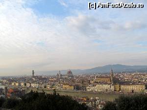 [P14] vedere panoramica din Piazzale Michelangelo; merita sa urcati pana aici, sa vedeti si Bis. San Miniato al Monte » foto by rsimona
 - 
<span class="allrVoted glyphicon glyphicon-heart hidden" id="av543663"></span>
<a class="m-l-10 hidden" id="sv543663" onclick="voting_Foto_DelVot(,543663,13697)" role="button">șterge vot <span class="glyphicon glyphicon-remove"></span></a>
<a id="v9543663" class=" c-red"  onclick="voting_Foto_SetVot(543663)" role="button"><span class="glyphicon glyphicon-heart-empty"></span> <b>LIKE</b> = Votează poza</a> <img class="hidden"  id="f543663W9" src="/imagini/loader.gif" border="0" /><span class="AjErrMes hidden" id="e543663ErM"></span>