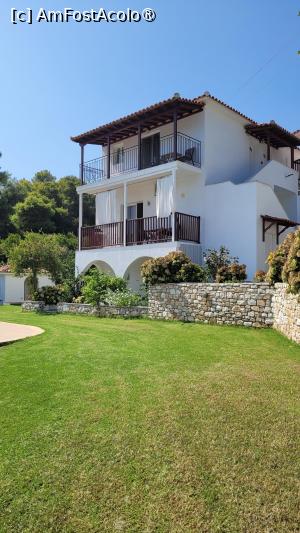 [P06] Vila Alissia, Koukounaries » foto by vlado2
 - 
<span class="allrVoted glyphicon glyphicon-heart hidden" id="av1518230"></span>
<a class="m-l-10 hidden" id="sv1518230" onclick="voting_Foto_DelVot(,1518230,13896)" role="button">șterge vot <span class="glyphicon glyphicon-remove"></span></a>
<a id="v91518230" class=" c-red"  onclick="voting_Foto_SetVot(1518230)" role="button"><span class="glyphicon glyphicon-heart-empty"></span> <b>LIKE</b> = Votează poza</a> <img class="hidden"  id="f1518230W9" src="/imagini/loader.gif" border="0" /><span class="AjErrMes hidden" id="e1518230ErM"></span>