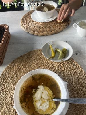 [P31] Ciorbă de pasăre cu tăiței de casă și smântână. O da, multă smântână » foto by Yersinia Pestis
 - 
<span class="allrVoted glyphicon glyphicon-heart hidden" id="av1488527"></span>
<a class="m-l-10 hidden" id="sv1488527" onclick="voting_Foto_DelVot(,1488527,13903)" role="button">șterge vot <span class="glyphicon glyphicon-remove"></span></a>
<a id="v91488527" class=" c-red"  onclick="voting_Foto_SetVot(1488527)" role="button"><span class="glyphicon glyphicon-heart-empty"></span> <b>LIKE</b> = Votează poza</a> <img class="hidden"  id="f1488527W9" src="/imagini/loader.gif" border="0" /><span class="AjErrMes hidden" id="e1488527ErM"></span>