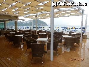 [P37] Hotel Parga Beach-terasa restaurantului, situată pe plaja Valtos » foto by Cris
 - 
<span class="allrVoted glyphicon glyphicon-heart hidden" id="av427725"></span>
<a class="m-l-10 hidden" id="sv427725" onclick="voting_Foto_DelVot(,427725,13920)" role="button">șterge vot <span class="glyphicon glyphicon-remove"></span></a>
<a id="v9427725" class=" c-red"  onclick="voting_Foto_SetVot(427725)" role="button"><span class="glyphicon glyphicon-heart-empty"></span> <b>LIKE</b> = Votează poza</a> <img class="hidden"  id="f427725W9" src="/imagini/loader.gif" border="0" /><span class="AjErrMes hidden" id="e427725ErM"></span>
