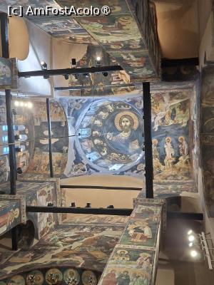 [P29] Mănăstire Gračanica, Biserica Adormirea Maicii Domnului, Naosul, Cupola » foto by mprofeanu
 - 
<span class="allrVoted glyphicon glyphicon-heart hidden" id="av1544784"></span>
<a class="m-l-10 hidden" id="sv1544784" onclick="voting_Foto_DelVot(,1544784,13973)" role="button">șterge vot <span class="glyphicon glyphicon-remove"></span></a>
<a id="v91544784" class=" c-red"  onclick="voting_Foto_SetVot(1544784)" role="button"><span class="glyphicon glyphicon-heart-empty"></span> <b>LIKE</b> = Votează poza</a> <img class="hidden"  id="f1544784W9" src="/imagini/loader.gif" border="0" /><span class="AjErrMes hidden" id="e1544784ErM"></span>