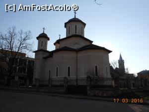 [P17] Orăștie - Biserica Sf. Nicolae, vedere dinspre sud-est.  » foto by iulianic
 - 
<span class="allrVoted glyphicon glyphicon-heart hidden" id="av731246"></span>
<a class="m-l-10 hidden" id="sv731246" onclick="voting_Foto_DelVot(,731246,14143)" role="button">șterge vot <span class="glyphicon glyphicon-remove"></span></a>
<a id="v9731246" class=" c-red"  onclick="voting_Foto_SetVot(731246)" role="button"><span class="glyphicon glyphicon-heart-empty"></span> <b>LIKE</b> = Votează poza</a> <img class="hidden"  id="f731246W9" src="/imagini/loader.gif" border="0" /><span class="AjErrMes hidden" id="e731246ErM"></span>