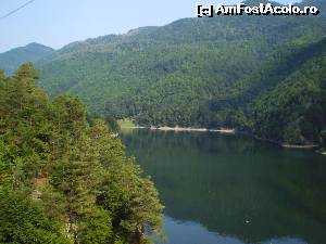 P01 [SEP-2014] Lacul barajului de la Lotrisor, o frumusete rara. 