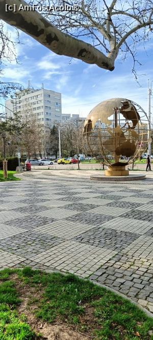 [P01] La „Globul Pământesc” - intrare în Parcul IOR. » foto by tata123 🔱
 - 
<span class="allrVoted glyphicon glyphicon-heart hidden" id="av1524349"></span>
<a class="m-l-10 hidden" id="sv1524349" onclick="voting_Foto_DelVot(,1524349,14175)" role="button">șterge vot <span class="glyphicon glyphicon-remove"></span></a>
<a id="v91524349" class=" c-red"  onclick="voting_Foto_SetVot(1524349)" role="button"><span class="glyphicon glyphicon-heart-empty"></span> <b>LIKE</b> = Votează poza</a> <img class="hidden"  id="f1524349W9" src="/imagini/loader.gif" border="0" /><span class="AjErrMes hidden" id="e1524349ErM"></span>