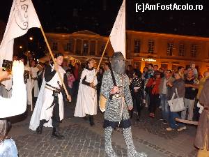 [P02] Festivalul Medieval 2014- Parada de inceput » foto by AleDia
 - 
<span class="allrVoted glyphicon glyphicon-heart hidden" id="av562997"></span>
<a class="m-l-10 hidden" id="sv562997" onclick="voting_Foto_DelVot(,562997,14186)" role="button">șterge vot <span class="glyphicon glyphicon-remove"></span></a>
<a id="v9562997" class=" c-red"  onclick="voting_Foto_SetVot(562997)" role="button"><span class="glyphicon glyphicon-heart-empty"></span> <b>LIKE</b> = Votează poza</a> <img class="hidden"  id="f562997W9" src="/imagini/loader.gif" border="0" /><span class="AjErrMes hidden" id="e562997ErM"></span>