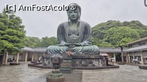 [P03] Daibutsu, numele in japoneza a Marelui Buddha, este a doua cea mai inalta statuie de bronz a lui Buddha din Japonia, depasita fiind doar de statuia lui Buddha din Nara de la Templul Todaiji. 
Dateaza din 1252, desi identitatea sculptorului original nu este cunoscuta. Se crede ca a fost turnata in bronz colectat din monede chinezesti topite si placata initial cu aur, dovada fiind urmele de foita de aur ramase pe obrazul drept al statuii. » foto by geani anto
 - 
<span class="allrVoted glyphicon glyphicon-heart hidden" id="av1442352"></span>
<a class="m-l-10 hidden" id="sv1442352" onclick="voting_Foto_DelVot(,1442352,14224)" role="button">șterge vot <span class="glyphicon glyphicon-remove"></span></a>
<a id="v91442352" class=" c-red"  onclick="voting_Foto_SetVot(1442352)" role="button"><span class="glyphicon glyphicon-heart-empty"></span> <b>LIKE</b> = Votează poza</a> <img class="hidden"  id="f1442352W9" src="/imagini/loader.gif" border="0" /><span class="AjErrMes hidden" id="e1442352ErM"></span>