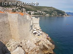 [P22] Terasa pe zidurile cetatii vechi din Dubrovnik » foto by Bughy82
 - 
<span class="allrVoted glyphicon glyphicon-heart hidden" id="av866966"></span>
<a class="m-l-10 hidden" id="sv866966" onclick="voting_Foto_DelVot(,866966,14336)" role="button">șterge vot <span class="glyphicon glyphicon-remove"></span></a>
<a id="v9866966" class=" c-red"  onclick="voting_Foto_SetVot(866966)" role="button"><span class="glyphicon glyphicon-heart-empty"></span> <b>LIKE</b> = Votează poza</a> <img class="hidden"  id="f866966W9" src="/imagini/loader.gif" border="0" /><span class="AjErrMes hidden" id="e866966ErM"></span>