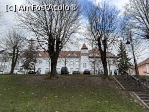 [P26] Sfântu Gheorghe. Școală din centrul orașului. » foto by Floria
 - 
<span class="allrVoted glyphicon glyphicon-heart hidden" id="av1514990"></span>
<a class="m-l-10 hidden" id="sv1514990" onclick="voting_Foto_DelVot(,1514990,14513)" role="button">șterge vot <span class="glyphicon glyphicon-remove"></span></a>
<a id="v91514990" class=" c-red"  onclick="voting_Foto_SetVot(1514990)" role="button"><span class="glyphicon glyphicon-heart-empty"></span> <b>LIKE</b> = Votează poza</a> <img class="hidden"  id="f1514990W9" src="/imagini/loader.gif" border="0" /><span class="AjErrMes hidden" id="e1514990ErM"></span>