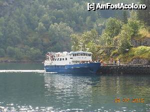 [P10] În drum spre Bergen - Flåm, 'Lady Elisabeth' a acostat.  » foto by iulianic
 - 
<span class="allrVoted glyphicon glyphicon-heart hidden" id="av475125"></span>
<a class="m-l-10 hidden" id="sv475125" onclick="voting_Foto_DelVot(,475125,14660)" role="button">șterge vot <span class="glyphicon glyphicon-remove"></span></a>
<a id="v9475125" class=" c-red"  onclick="voting_Foto_SetVot(475125)" role="button"><span class="glyphicon glyphicon-heart-empty"></span> <b>LIKE</b> = Votează poza</a> <img class="hidden"  id="f475125W9" src="/imagini/loader.gif" border="0" /><span class="AjErrMes hidden" id="e475125ErM"></span>