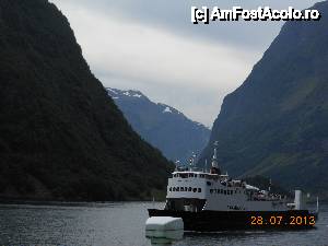 P24 [JUL-2013] În drum spre Bergen - Cu 'Lady Elisabeth' în croazieră pe Sognefjord. Nu suntem singuri. 