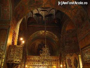 [P09] Imagine din interiorul bisericii mari a Mănăstirii Sinaia, cu hramul ”Sfânta Treime”.  » foto by Floryn81
 - 
<span class="allrVoted glyphicon glyphicon-heart hidden" id="av642872"></span>
<a class="m-l-10 hidden" id="sv642872" onclick="voting_Foto_DelVot(,642872,14696)" role="button">șterge vot <span class="glyphicon glyphicon-remove"></span></a>
<a id="v9642872" class=" c-red"  onclick="voting_Foto_SetVot(642872)" role="button"><span class="glyphicon glyphicon-heart-empty"></span> <b>LIKE</b> = Votează poza</a> <img class="hidden"  id="f642872W9" src="/imagini/loader.gif" border="0" /><span class="AjErrMes hidden" id="e642872ErM"></span>