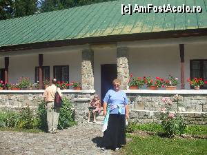[P19] MAN. SINAIA / clădire din curtea vechii biserici » foto by vanda
 - 
<span class="allrVoted glyphicon glyphicon-heart hidden" id="av364896"></span>
<a class="m-l-10 hidden" id="sv364896" onclick="voting_Foto_DelVot(,364896,14696)" role="button">șterge vot <span class="glyphicon glyphicon-remove"></span></a>
<a id="v9364896" class=" c-red"  onclick="voting_Foto_SetVot(364896)" role="button"><span class="glyphicon glyphicon-heart-empty"></span> <b>LIKE</b> = Votează poza</a> <img class="hidden"  id="f364896W9" src="/imagini/loader.gif" border="0" /><span class="AjErrMes hidden" id="e364896ErM"></span>