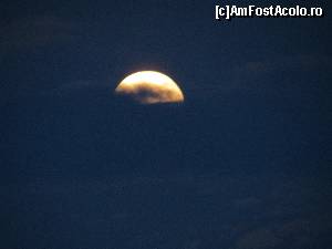 P03 [JUL-2013] luna vazuta de pe terasa vilei Dini