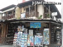 [P15] Magazin de suveniruri in Ouranopolis » foto by georgiana
 - 
<span class="allrVoted glyphicon glyphicon-heart hidden" id="av172665"></span>
<a class="m-l-10 hidden" id="sv172665" onclick="voting_Foto_DelVot(,172665,14929)" role="button">șterge vot <span class="glyphicon glyphicon-remove"></span></a>
<a id="v9172665" class=" c-red"  onclick="voting_Foto_SetVot(172665)" role="button"><span class="glyphicon glyphicon-heart-empty"></span> <b>LIKE</b> = Votează poza</a> <img class="hidden"  id="f172665W9" src="/imagini/loader.gif" border="0" /><span class="AjErrMes hidden" id="e172665ErM"></span>