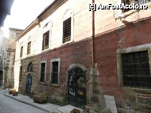 [P15] Partea din spate a Palazzo del Comune, sediul puterii genoveze.  » foto by TraianS
 - 
<span class="allrVoted glyphicon glyphicon-heart hidden" id="av436090"></span>
<a class="m-l-10 hidden" id="sv436090" onclick="voting_Foto_DelVot(,436090,14995)" role="button">șterge vot <span class="glyphicon glyphicon-remove"></span></a>
<a id="v9436090" class=" c-red"  onclick="voting_Foto_SetVot(436090)" role="button"><span class="glyphicon glyphicon-heart-empty"></span> <b>LIKE</b> = Votează poza</a> <img class="hidden"  id="f436090W9" src="/imagini/loader.gif" border="0" /><span class="AjErrMes hidden" id="e436090ErM"></span>