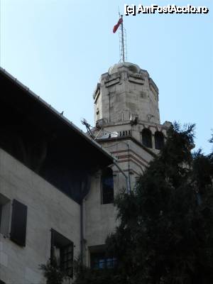 [P24] Turnul Spitalului Beyoglu. Englezii puteau urmari de aici, ce vapoare trec stramtoarea. Vorba e ca spitalul era pentru marinari si urmareau daca se apropie vase care au nevoie de ajutor.  » foto by TraianS
 - 
<span class="allrVoted glyphicon glyphicon-heart hidden" id="av436099"></span>
<a class="m-l-10 hidden" id="sv436099" onclick="voting_Foto_DelVot(,436099,14995)" role="button">șterge vot <span class="glyphicon glyphicon-remove"></span></a>
<a id="v9436099" class=" c-red"  onclick="voting_Foto_SetVot(436099)" role="button"><span class="glyphicon glyphicon-heart-empty"></span> <b>LIKE</b> = Votează poza</a> <img class="hidden"  id="f436099W9" src="/imagini/loader.gif" border="0" /><span class="AjErrMes hidden" id="e436099ErM"></span>