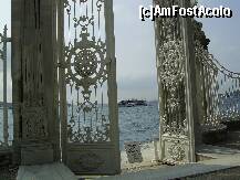 [P31] Istanbul - Palatul Dolmabahçe, iesire la Bosfor. » foto by iulianic
 - 
<span class="allrVoted glyphicon glyphicon-heart hidden" id="av263798"></span>
<a class="m-l-10 hidden" id="sv263798" onclick="voting_Foto_DelVot(,263798,14995)" role="button">șterge vot <span class="glyphicon glyphicon-remove"></span></a>
<a id="v9263798" class=" c-red"  onclick="voting_Foto_SetVot(263798)" role="button"><span class="glyphicon glyphicon-heart-empty"></span> <b>LIKE</b> = Votează poza</a> <img class="hidden"  id="f263798W9" src="/imagini/loader.gif" border="0" /><span class="AjErrMes hidden" id="e263798ErM"></span>