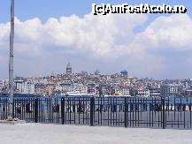 P03 [JUN-2010] Istanbul - in departare se zareste Turnul Galata