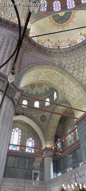 [P30] Moscheea albastră - interiorul » foto by Carmen Ion
 - 
<span class="allrVoted glyphicon glyphicon-heart hidden" id="av1508522"></span>
<a class="m-l-10 hidden" id="sv1508522" onclick="voting_Foto_DelVot(,1508522,14995)" role="button">șterge vot <span class="glyphicon glyphicon-remove"></span></a>
<a id="v91508522" class=" c-red"  onclick="voting_Foto_SetVot(1508522)" role="button"><span class="glyphicon glyphicon-heart-empty"></span> <b>LIKE</b> = Votează poza</a> <img class="hidden"  id="f1508522W9" src="/imagini/loader.gif" border="0" /><span class="AjErrMes hidden" id="e1508522ErM"></span>