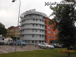 [P02] Vilnius - Hotel Europa City, vedere din exterior.  » foto by iulianic
 - 
<span class="allrVoted glyphicon glyphicon-heart hidden" id="av458523"></span>
<a class="m-l-10 hidden" id="sv458523" onclick="voting_Foto_DelVot(,458523,15161)" role="button">șterge vot <span class="glyphicon glyphicon-remove"></span></a>
<a id="v9458523" class=" c-red"  onclick="voting_Foto_SetVot(458523)" role="button"><span class="glyphicon glyphicon-heart-empty"></span> <b>LIKE</b> = Votează poza</a> <img class="hidden"  id="f458523W9" src="/imagini/loader.gif" border="0" /><span class="AjErrMes hidden" id="e458523ErM"></span>