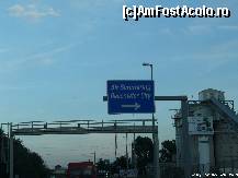 [P14] Indicatorul de la autostrada spre Gazometru City » foto by dannek
 - 
<span class="allrVoted glyphicon glyphicon-heart hidden" id="av143917"></span>
<a class="m-l-10 hidden" id="sv143917" onclick="voting_Foto_DelVot(,143917,15241)" role="button">șterge vot <span class="glyphicon glyphicon-remove"></span></a>
<a id="v9143917" class=" c-red"  onclick="voting_Foto_SetVot(143917)" role="button"><span class="glyphicon glyphicon-heart-empty"></span> <b>LIKE</b> = Votează poza</a> <img class="hidden"  id="f143917W9" src="/imagini/loader.gif" border="0" /><span class="AjErrMes hidden" id="e143917ErM"></span>