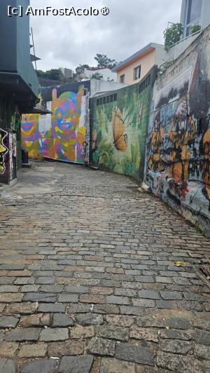 [P38] Beco do Batman » foto by robert
 - 
<span class="allrVoted glyphicon glyphicon-heart hidden" id="av1519971"></span>
<a class="m-l-10 hidden" id="sv1519971" onclick="voting_Foto_DelVot(,1519971,15313)" role="button">șterge vot <span class="glyphicon glyphicon-remove"></span></a>
<a id="v91519971" class=" c-red"  onclick="voting_Foto_SetVot(1519971)" role="button"><span class="glyphicon glyphicon-heart-empty"></span> <b>LIKE</b> = Votează poza</a> <img class="hidden"  id="f1519971W9" src="/imagini/loader.gif" border="0" /><span class="AjErrMes hidden" id="e1519971ErM"></span>