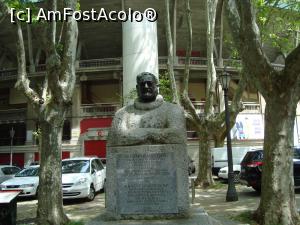 P10 [MAY-2018] Statuia lui Hemingway în fața Arenelor, din Plaza del Toros