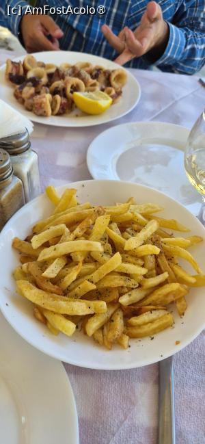 [P12] Taverna Yalos Byzantio, kalamari și cartofi prăjiți » foto by irinad
 - 
<span class="allrVoted glyphicon glyphicon-heart hidden" id="av1548481"></span>
<a class="m-l-10 hidden" id="sv1548481" onclick="voting_Foto_DelVot(,1548481,15356)" role="button">șterge vot <span class="glyphicon glyphicon-remove"></span></a>
<a id="v91548481" class=" c-red"  onclick="voting_Foto_SetVot(1548481)" role="button"><span class="glyphicon glyphicon-heart-empty"></span> <b>LIKE</b> = Votează poza</a> <img class="hidden"  id="f1548481W9" src="/imagini/loader.gif" border="0" /><span class="AjErrMes hidden" id="e1548481ErM"></span>