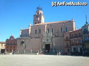 [P01] Plaza Mayor din Medina del Campo si frumoasa biserica, nevizitata din pacate...  » foto by alinaro
 - 
<span class="allrVoted glyphicon glyphicon-heart hidden" id="av467112"></span>
<a class="m-l-10 hidden" id="sv467112" onclick="voting_Foto_DelVot(,467112,15373)" role="button">șterge vot <span class="glyphicon glyphicon-remove"></span></a>
<a id="v9467112" class=" c-red"  onclick="voting_Foto_SetVot(467112)" role="button"><span class="glyphicon glyphicon-heart-empty"></span> <b>LIKE</b> = Votează poza</a> <img class="hidden"  id="f467112W9" src="/imagini/loader.gif" border="0" /><span class="AjErrMes hidden" id="e467112ErM"></span>