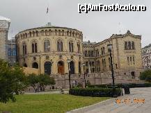 [P02] Oslo - Clădirea Parlamentului norvegian.  » foto by iulianic
 - 
<span class="allrVoted glyphicon glyphicon-heart hidden" id="av470096"></span>
<a class="m-l-10 hidden" id="sv470096" onclick="voting_Foto_DelVot(,470096,15474)" role="button">șterge vot <span class="glyphicon glyphicon-remove"></span></a>
<a id="v9470096" class=" c-red"  onclick="voting_Foto_SetVot(470096)" role="button"><span class="glyphicon glyphicon-heart-empty"></span> <b>LIKE</b> = Votează poza</a> <img class="hidden"  id="f470096W9" src="/imagini/loader.gif" border="0" /><span class="AjErrMes hidden" id="e470096ErM"></span>