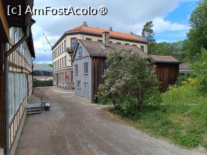 [P82] Oslo, Norsk Folkemuseum, Locuințe și, (ultima pe dreapta) Clădirea de apartamente din secolul 19 » foto by mprofeanu
 - 
<span class="allrVoted glyphicon glyphicon-heart hidden" id="av1517191"></span>
<a class="m-l-10 hidden" id="sv1517191" onclick="voting_Foto_DelVot(,1517191,15474)" role="button">șterge vot <span class="glyphicon glyphicon-remove"></span></a>
<a id="v91517191" class=" c-red"  onclick="voting_Foto_SetVot(1517191)" role="button"><span class="glyphicon glyphicon-heart-empty"></span> <b>LIKE</b> = Votează poza</a> <img class="hidden"  id="f1517191W9" src="/imagini/loader.gif" border="0" /><span class="AjErrMes hidden" id="e1517191ErM"></span>