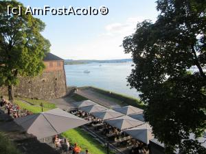 [P26] Restaurante în fortăreața Akershus cu vedere spre Fiordul Oslo.  » foto by Aurici
 - 
<span class="allrVoted glyphicon glyphicon-heart hidden" id="av794731"></span>
<a class="m-l-10 hidden" id="sv794731" onclick="voting_Foto_DelVot(,794731,15474)" role="button">șterge vot <span class="glyphicon glyphicon-remove"></span></a>
<a id="v9794731" class=" c-red"  onclick="voting_Foto_SetVot(794731)" role="button"><span class="glyphicon glyphicon-heart-empty"></span> <b>LIKE</b> = Votează poza</a> <img class="hidden"  id="f794731W9" src="/imagini/loader.gif" border="0" /><span class="AjErrMes hidden" id="e794731ErM"></span>