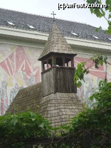 P09 [MAY-2011] Biserica din lemn expusa in curtea Muzeul Taranului Roman