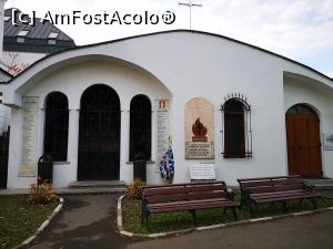 [P40] Biserica „Toți Sfinții”; troița dedicată eroilor » foto by crismis
 - 
<span class="allrVoted glyphicon glyphicon-heart hidden" id="av1277507"></span>
<a class="m-l-10 hidden" id="sv1277507" onclick="voting_Foto_DelVot(,1277507,15713)" role="button">șterge vot <span class="glyphicon glyphicon-remove"></span></a>
<a id="v91277507" class=" c-red"  onclick="voting_Foto_SetVot(1277507)" role="button"><span class="glyphicon glyphicon-heart-empty"></span> <b>LIKE</b> = Votează poza</a> <img class="hidden"  id="f1277507W9" src="/imagini/loader.gif" border="0" /><span class="AjErrMes hidden" id="e1277507ErM"></span>