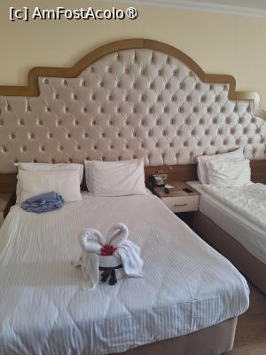 [P06] Room 1415 » foto by Radu 60
 - 
<span class="allrVoted glyphicon glyphicon-heart hidden" id="av1532125"></span>
<a class="m-l-10 hidden" id="sv1532125" onclick="voting_Foto_DelVot(,1532125,15945)" role="button">șterge vot <span class="glyphicon glyphicon-remove"></span></a>
<a id="v91532125" class=" c-red"  onclick="voting_Foto_SetVot(1532125)" role="button"><span class="glyphicon glyphicon-heart-empty"></span> <b>LIKE</b> = Votează poza</a> <img class="hidden"  id="f1532125W9" src="/imagini/loader.gif" border="0" /><span class="AjErrMes hidden" id="e1532125ErM"></span>
