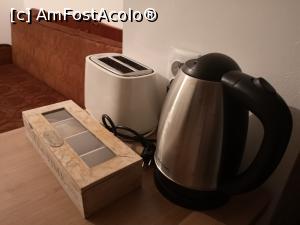 [P22] Ceai și cafea din partea casei.  » foto by crismis
 - 
<span class="allrVoted glyphicon glyphicon-heart hidden" id="av1136898"></span>
<a class="m-l-10 hidden" id="sv1136898" onclick="voting_Foto_DelVot(,1136898,16103)" role="button">șterge vot <span class="glyphicon glyphicon-remove"></span></a>
<a id="v91136898" class=" c-red"  onclick="voting_Foto_SetVot(1136898)" role="button"><span class="glyphicon glyphicon-heart-empty"></span> <b>LIKE</b> = Votează poza</a> <img class="hidden"  id="f1136898W9" src="/imagini/loader.gif" border="0" /><span class="AjErrMes hidden" id="e1136898ErM"></span>