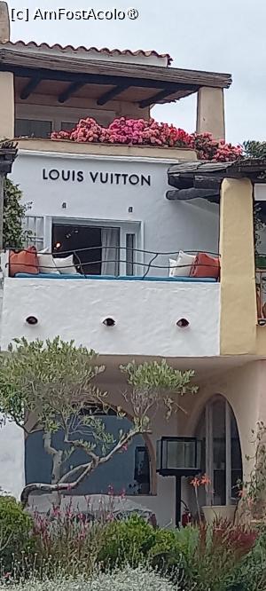 [P02] La Porto Cervo mergem la cumparaturi » foto by mariana07
 - 
<span class="allrVoted glyphicon glyphicon-heart hidden" id="av1547794"></span>
<a class="m-l-10 hidden" id="sv1547794" onclick="voting_Foto_DelVot(,1547794,16264)" role="button">șterge vot <span class="glyphicon glyphicon-remove"></span></a>
<a id="v91547794" class=" c-red"  onclick="voting_Foto_SetVot(1547794)" role="button"><span class="glyphicon glyphicon-heart-empty"></span> <b>LIKE</b> = Votează poza</a> <img class="hidden"  id="f1547794W9" src="/imagini/loader.gif" border="0" /><span class="AjErrMes hidden" id="e1547794ErM"></span>