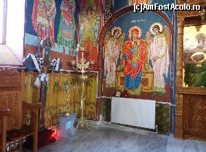P33 [AUG-2013] Mănăstirea Colilia - vedere interioară din biserica cu hramul ”Intrarea în Biserică a Maicii Domnului”