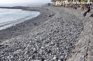 [P21] o portiune a falezei Playa de las Americas cu o plaja nu tocmai atractiva, cu nisip negru de origine vulcanica.  » foto by alunelu69
 - 
<span class="allrVoted glyphicon glyphicon-heart hidden" id="av508788"></span>
<a class="m-l-10 hidden" id="sv508788" onclick="voting_Foto_DelVot(,508788,16376)" role="button">șterge vot <span class="glyphicon glyphicon-remove"></span></a>
<a id="v9508788" class=" c-red"  onclick="voting_Foto_SetVot(508788)" role="button"><span class="glyphicon glyphicon-heart-empty"></span> <b>LIKE</b> = Votează poza</a> <img class="hidden"  id="f508788W9" src="/imagini/loader.gif" border="0" /><span class="AjErrMes hidden" id="e508788ErM"></span>