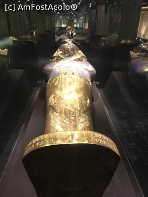 [P42] King Tut Museum – sarcofag » foto by nicole33
 - 
<span class="allrVoted glyphicon glyphicon-heart hidden" id="av1208557"></span>
<a class="m-l-10 hidden" id="sv1208557" onclick="voting_Foto_DelVot(,1208557,16440)" role="button">șterge vot <span class="glyphicon glyphicon-remove"></span></a>
<a id="v91208557" class=" c-red"  onclick="voting_Foto_SetVot(1208557)" role="button"><span class="glyphicon glyphicon-heart-empty"></span> <b>LIKE</b> = Votează poza</a> <img class="hidden"  id="f1208557W9" src="/imagini/loader.gif" border="0" /><span class="AjErrMes hidden" id="e1208557ErM"></span>